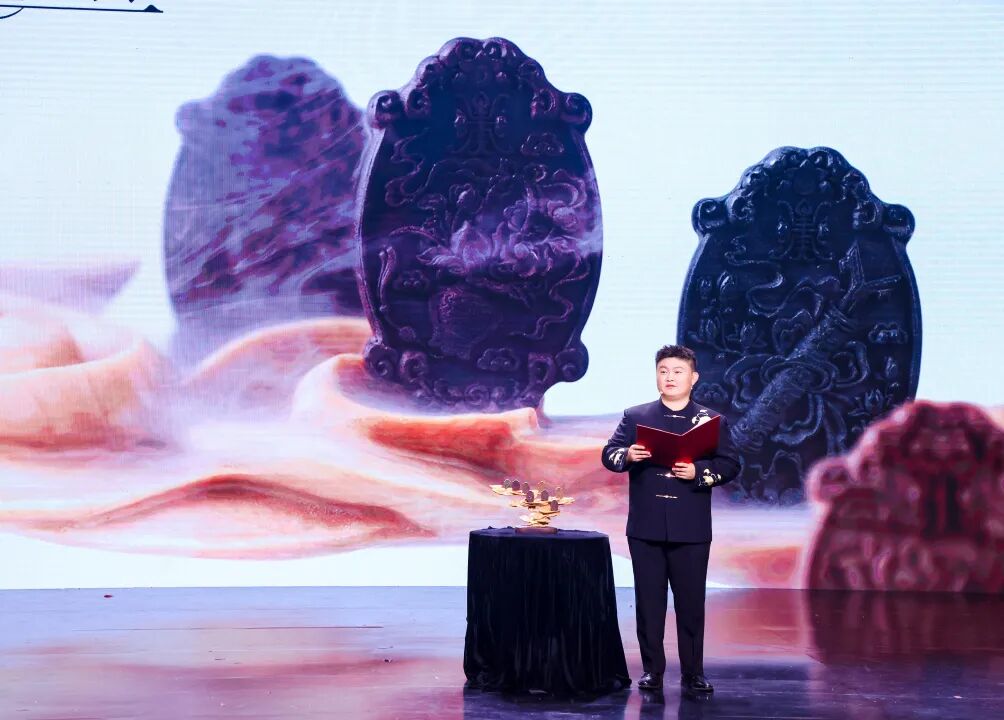 “非遗万象”华艺杯全国首届非遗传承人设计作品展评大赛(北京展)启动! “非遗万象”华艺杯全国首届非遗传承人设计作品展评大赛(北京展)启动!.55图片